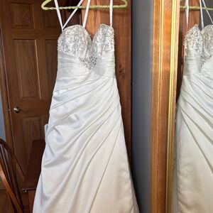 Private Label White Wedding Dress with Silver Embellishments